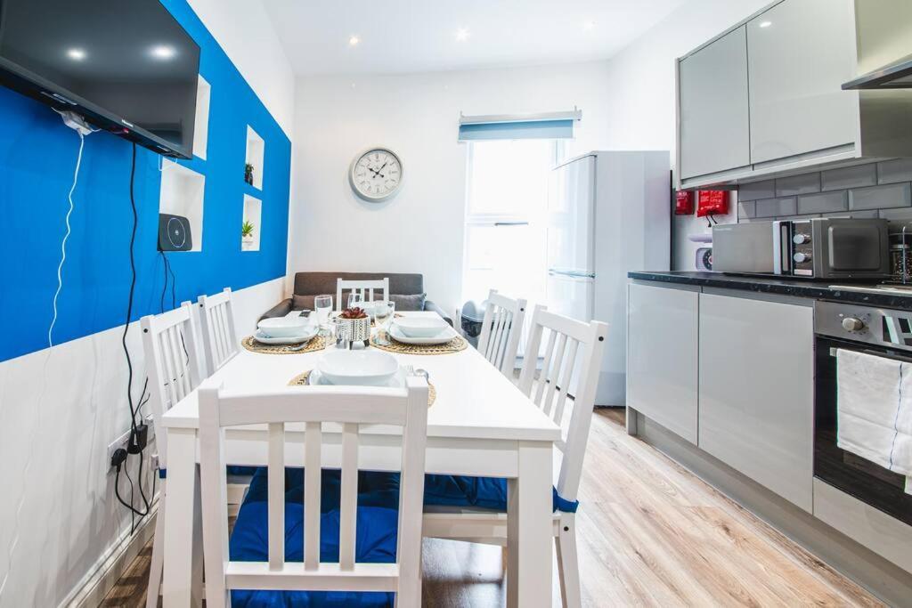 3Beds / 3Baths Close To Portobello Road لندن المظهر الخارجي الصورة